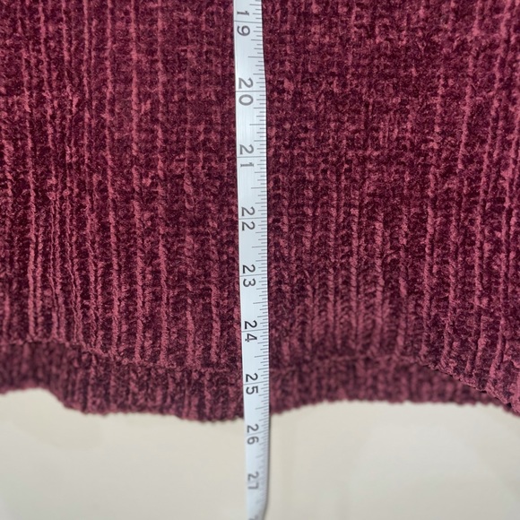 $1 when bundled ⚡️ NWT Velvet Plum V-Neck Sweater - Picture 7 of 14
